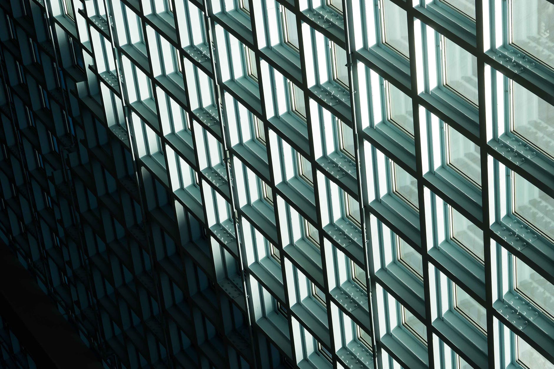 square window structure